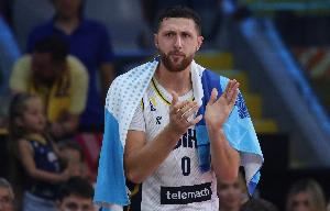 努尔基奇谈字母哥缺阵：不管对手派出什么阵容 都必须保持纪律性