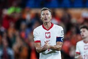 对阵塞维利亚失点，莱万：输球和失点都有可能发生，我们会更强大