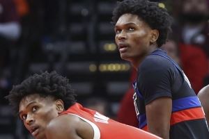 活塞主帅：阿门奥萨尔极具天赋 他们都具备瑞士军刀般的全面技术