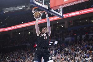 大优势先上克林根？王猛：克林根只比小杨大1岁 教练组要先培养他