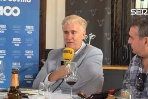 塞维利亚体育总监:主席是100%全身心投入俱乐部,这样我前所未见 塞维利亚体育总监:主席是100%全身心投入俱乐部,这样我前所未见